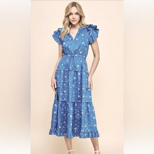 Max Studio Pretty Floral Blue Prarie Style Maxi Dress With Ruffle Sleeves.
